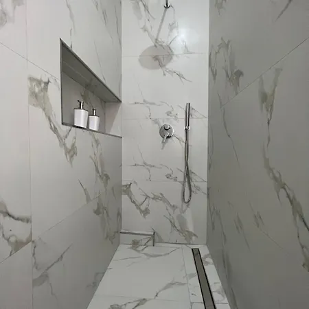 Lejlighed Festa Tirana